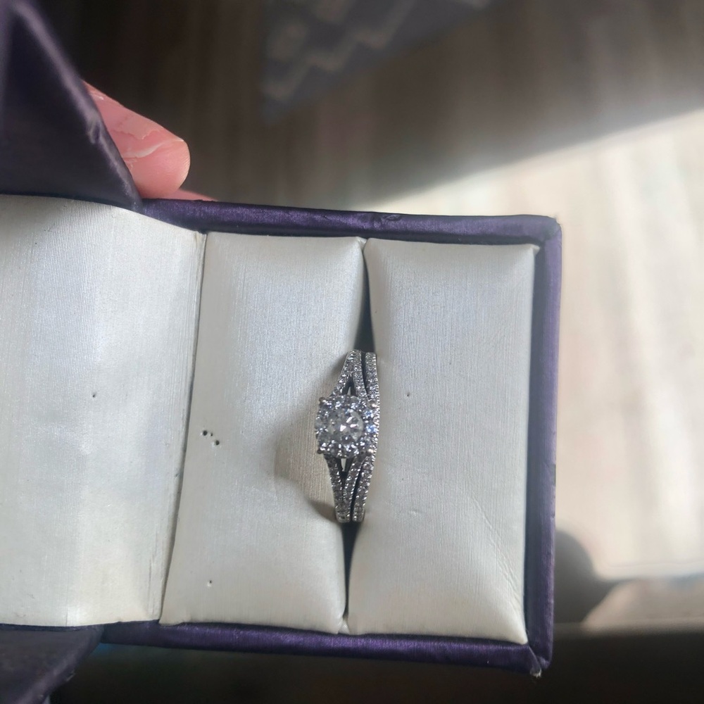 Ben and bridge wedding ring size 5
